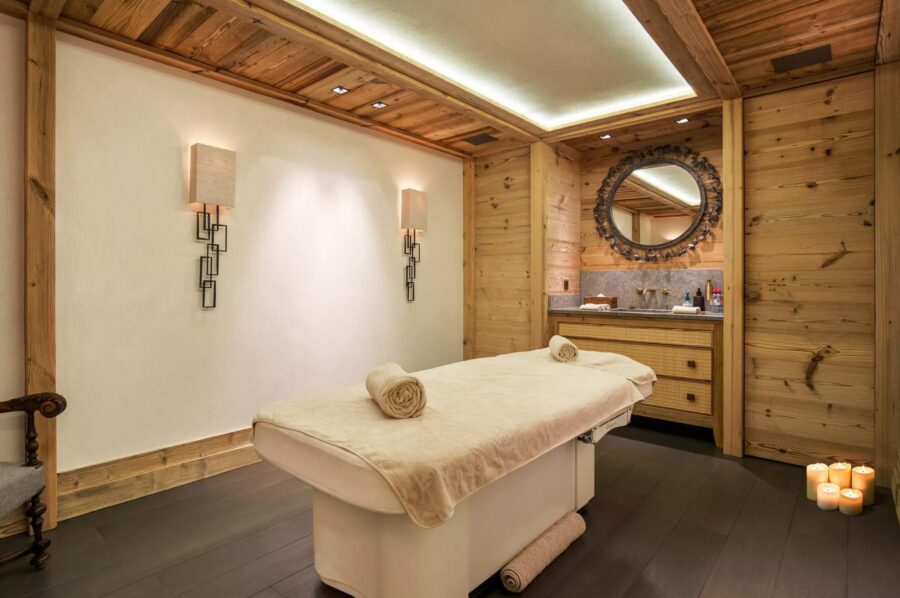 chalet-brielle-massage-room-spa-wellness-luxury-courchevel1850