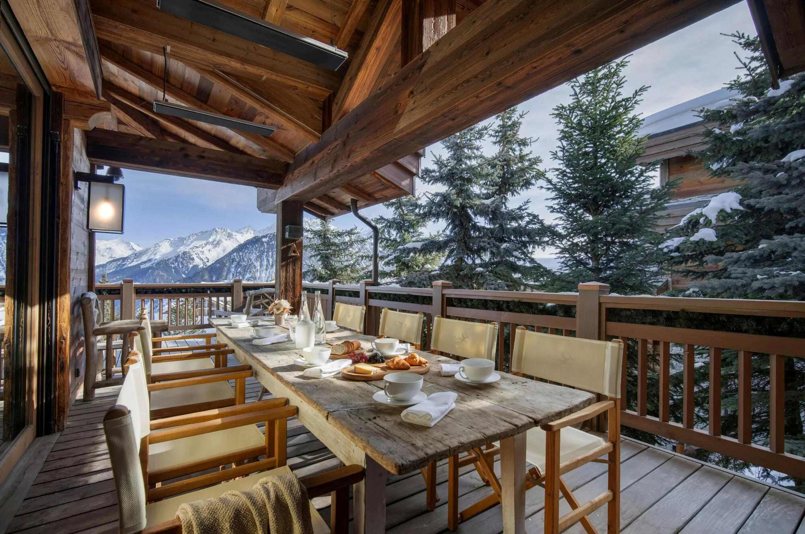 chalet-brielle-terrace-alfresco-dining-area-mountain-view-luxury-courchevel1850