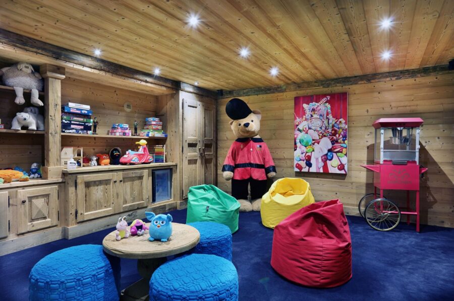 chalet-charlotte-childrens-playroom-games-room-family-friendly-luxury-courchevel1850
