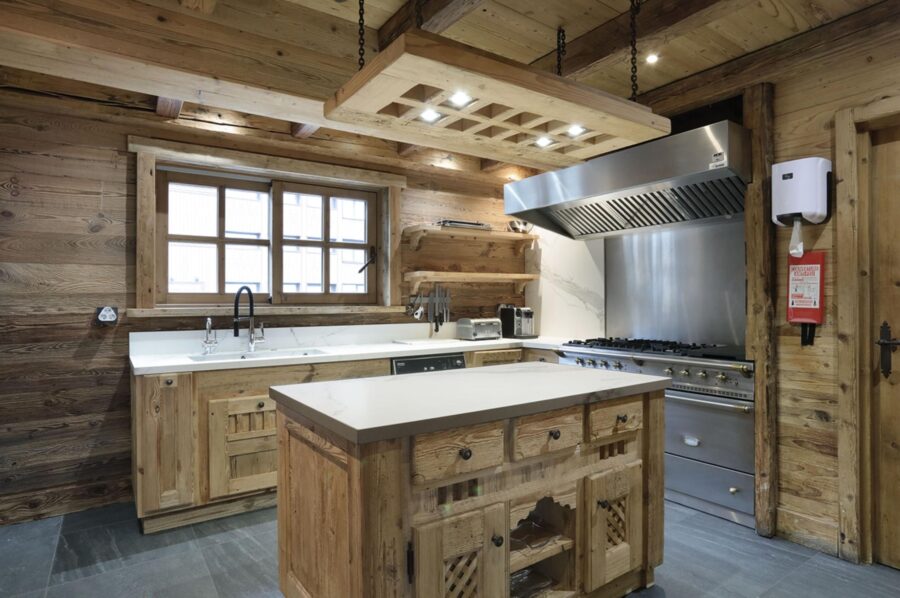 chalet-charlotte-kitchen-sleek-alpine-design-luxury-courchevel1850