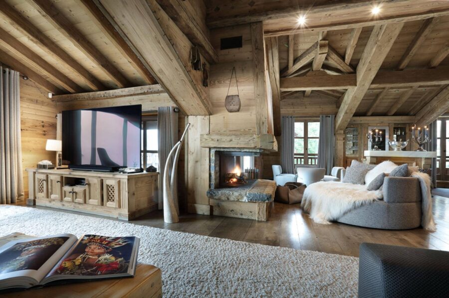 chalet-charlotte-living-room-fireplace-welcoming-alpine-interior-design-luxury-courchevel1850