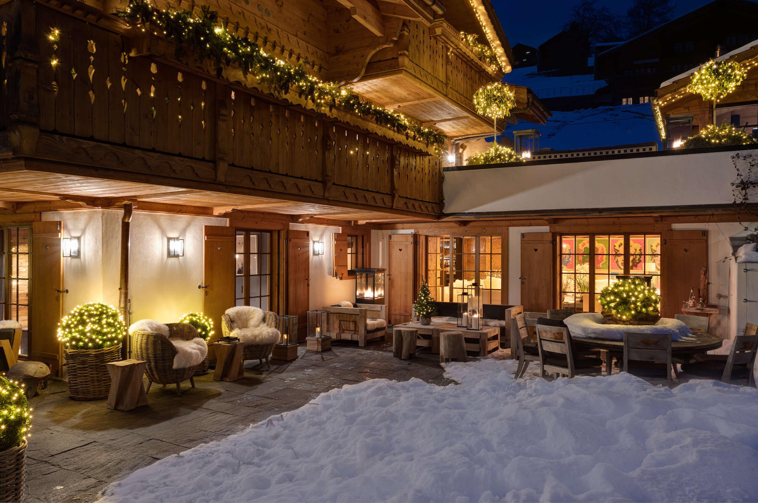 chalet-collette-exterior-terrace-balcony-magical-cosy-snowy-retreat-gstaad