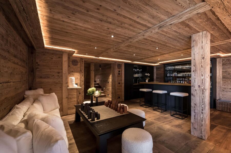chalet-collette-gamesroom-bar-hosting-entertainment-family-luxury-retreat-gstaad