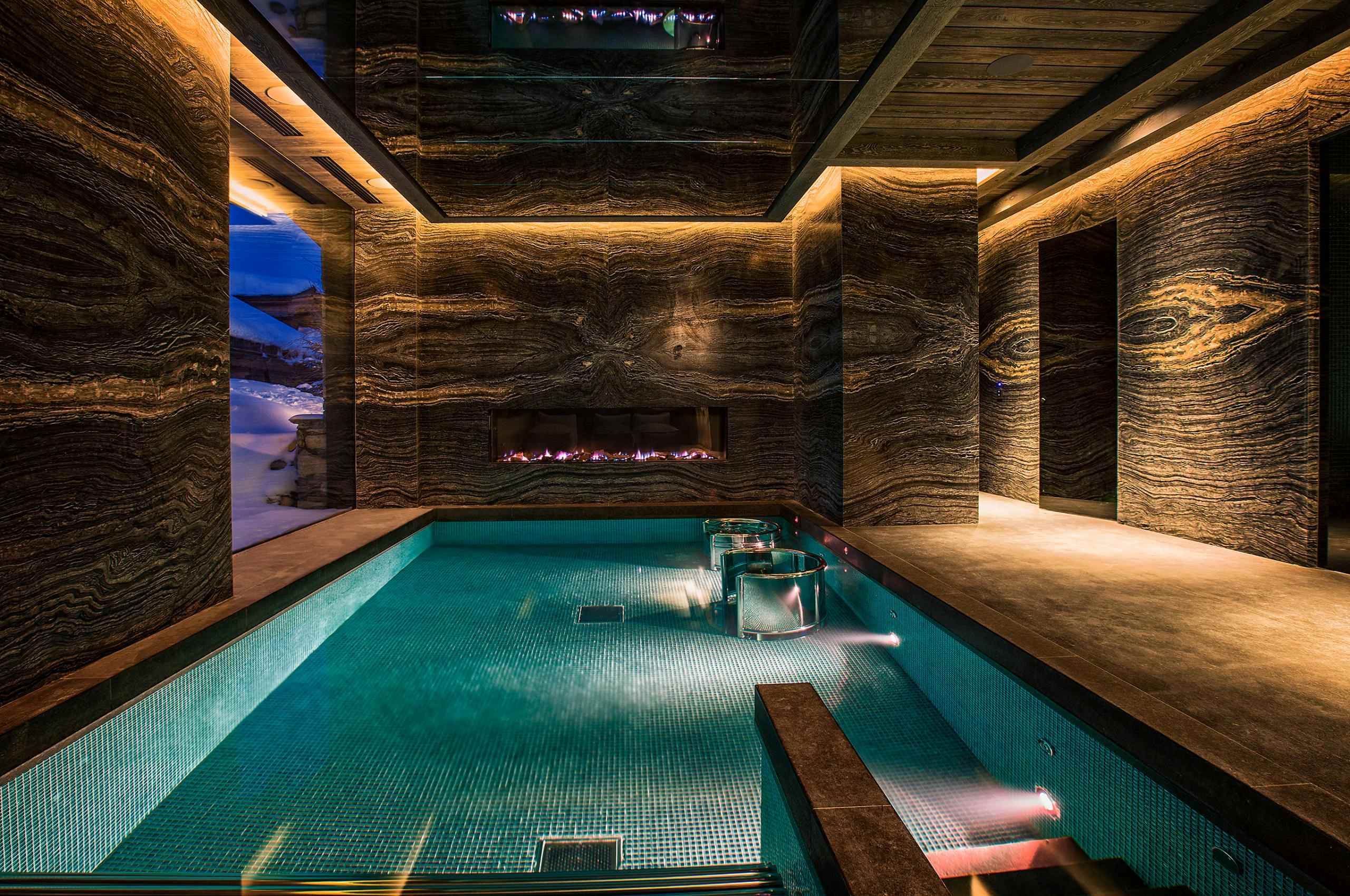 chalet-elizabeth-indoor-swimming-pool-spa-luxury-modern-interior-design-courchevel1850