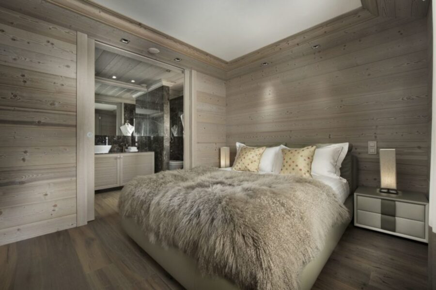 chalet-elodie-bedroom-ensuite-bathroom-luxury-alpine-interiordesign-courchevel1850