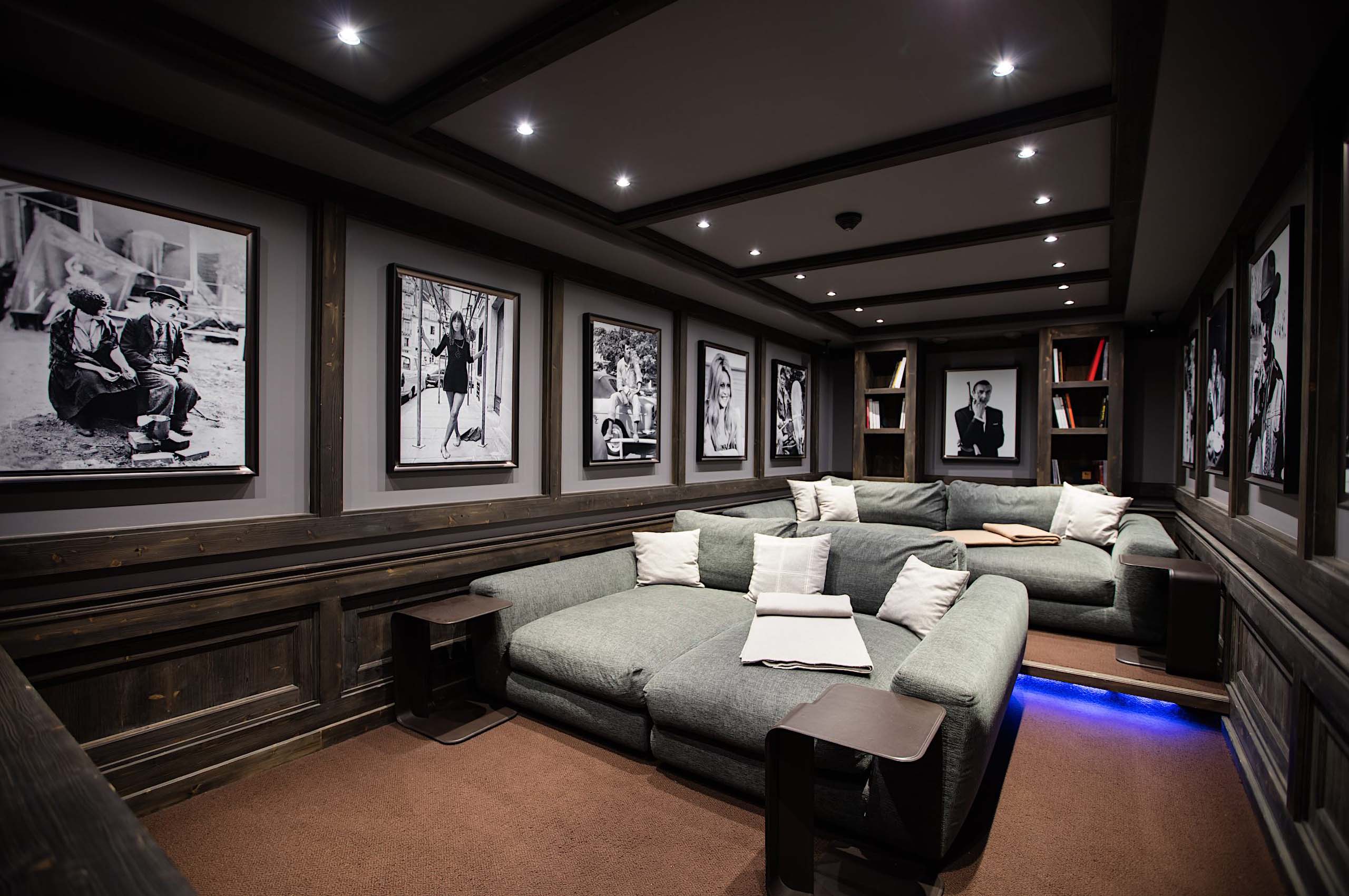 chalet-gwen-cinema-room-film-hosting-entertainment-courchevel1850-luxury
