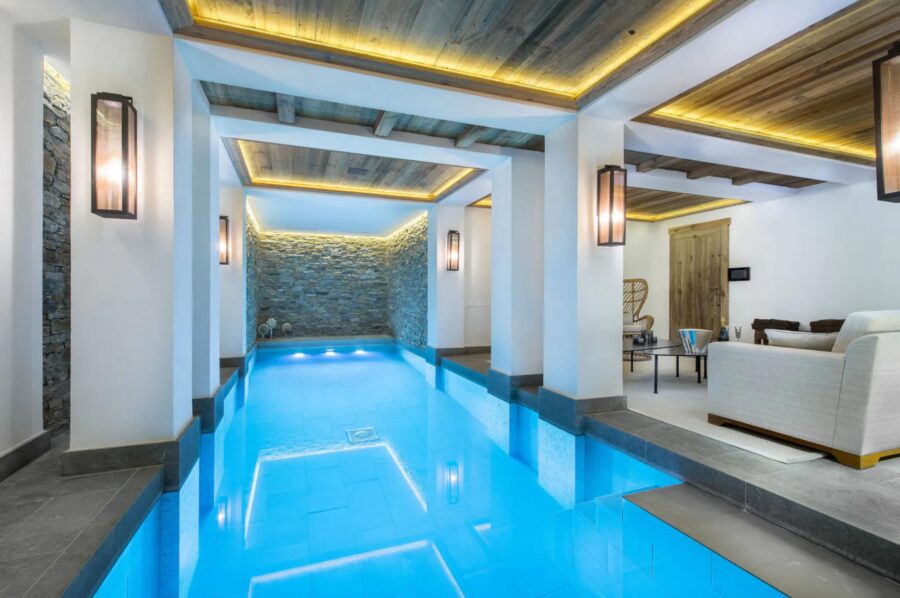 chalet-kelly-indoor-swimming-pool-spa-wellness-luxury-courchevel1850