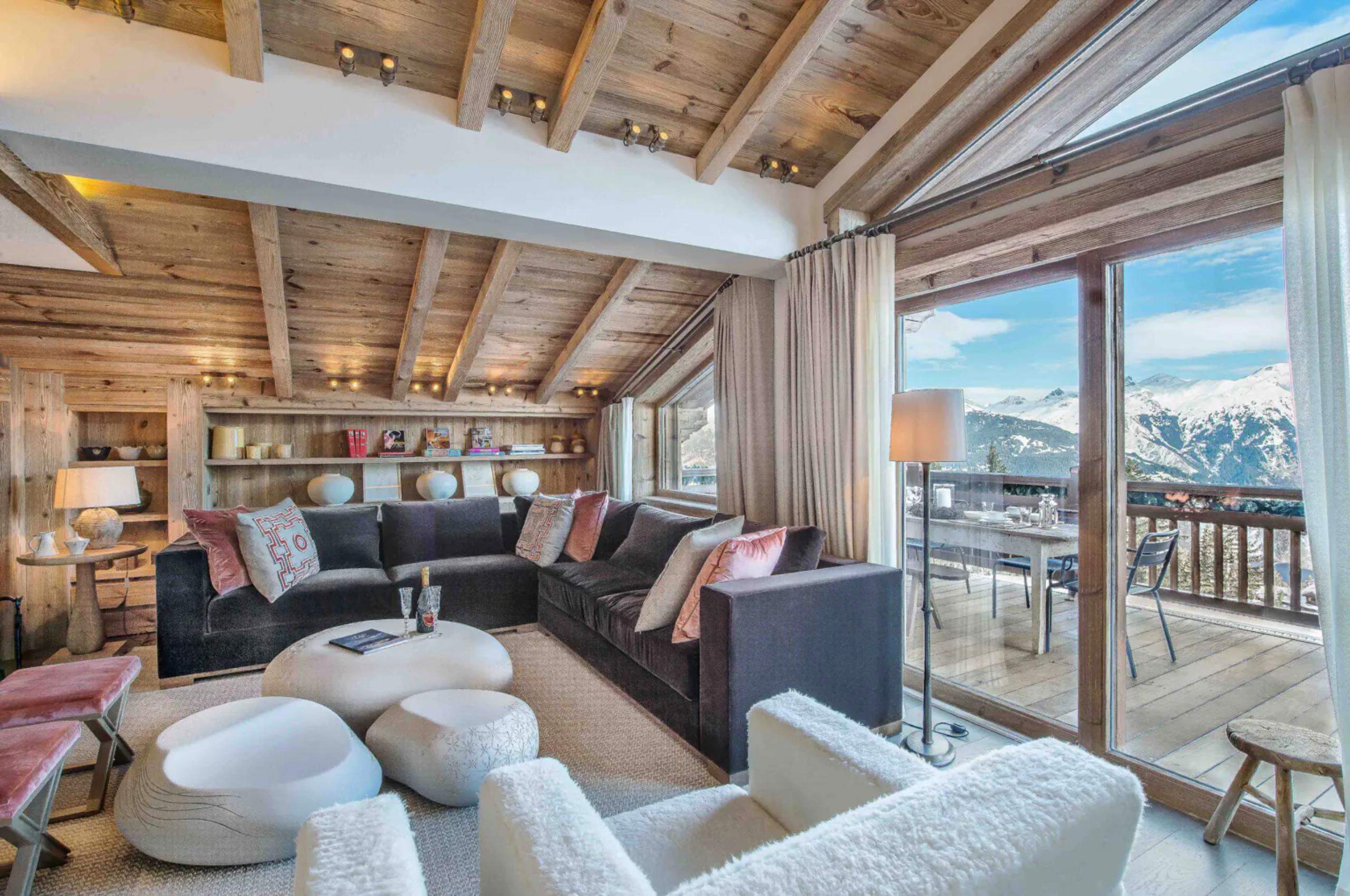 chalet-kelly-living-room-mountain-view-terrace-luxury-retreat-courchevel1850