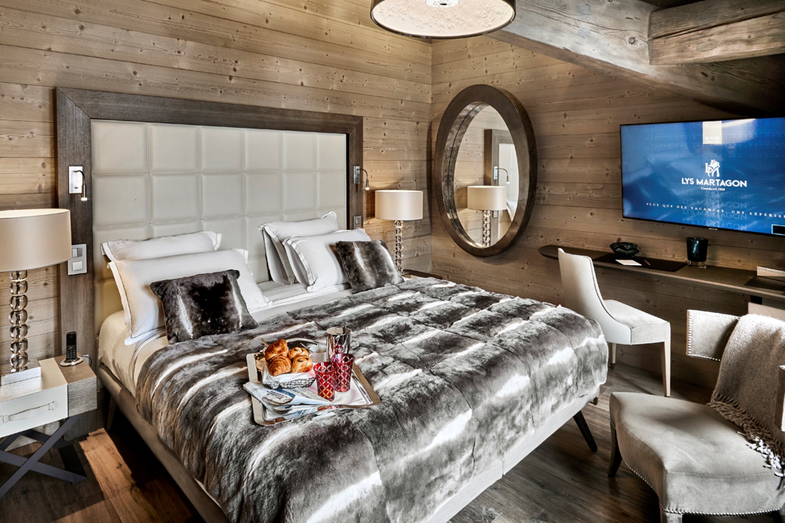 chalet-liza-bedroom-elegant-modern-alpine-interior-luxury-megeve