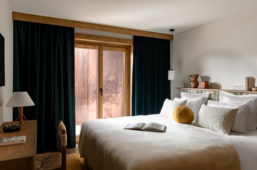 chalet-millie-bedroom-garden-access-luxury-courchevel1550