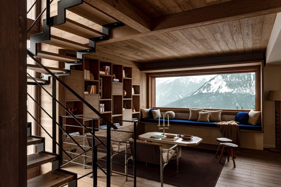 chalet-millie-living-area-mountain-view-staircase-luxury-courchevel1550