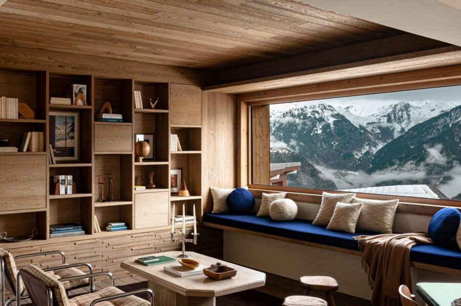 chalet-millie-living-area-window-seat-mountain-view-elegant-design-luxury-courchevel1550