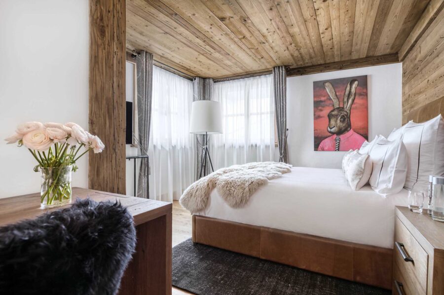 chalet-pearl-bedroom-spacious-bright-modern-luxury-design-courchevel-1850