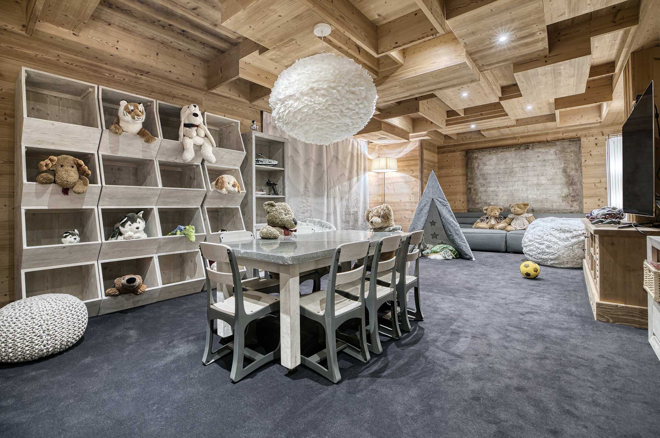 chalet-pearl-kidsroom-playroom-familyholiday-luxury-retreat-courchevel-1850