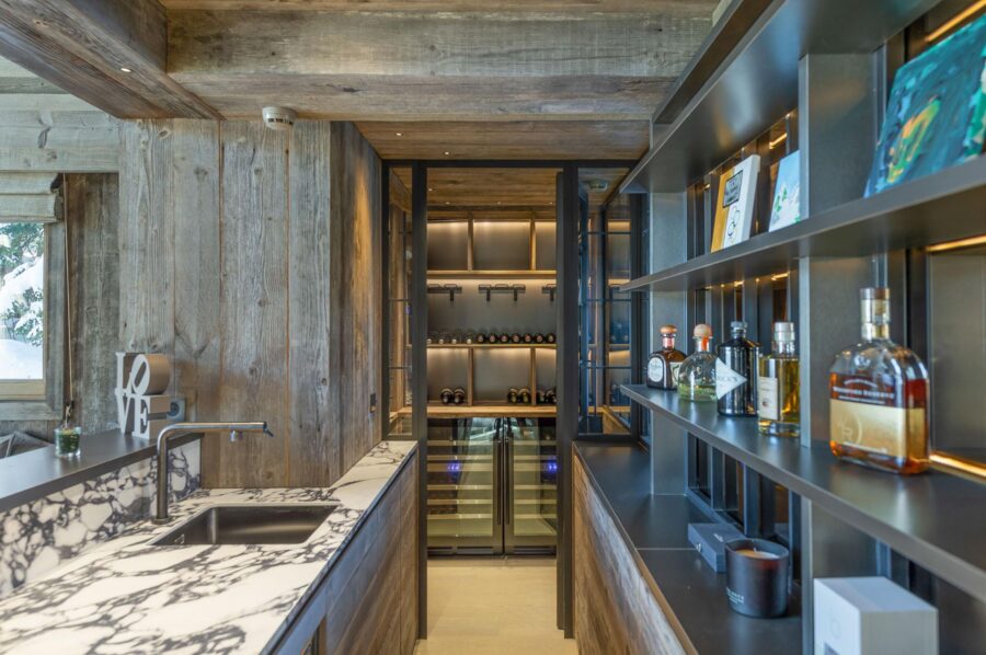 chalet-rosa-bar-kitchen-winecellar-hosting-entertainment-luxury-living-rental-retreat-courchevel1850