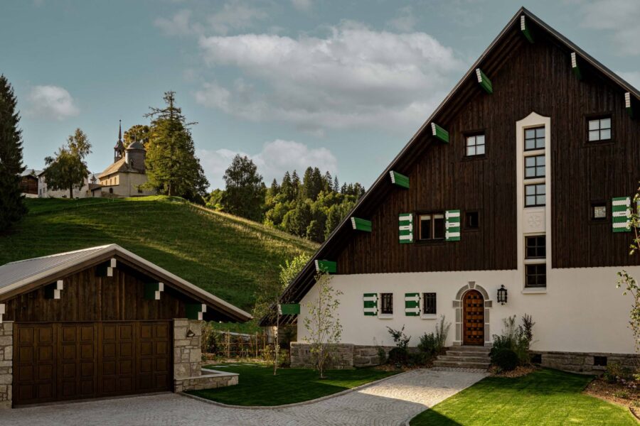 chalet-sabrina-exterior-summer-garden-scenic-views-luxury-rental-retreat-megeve