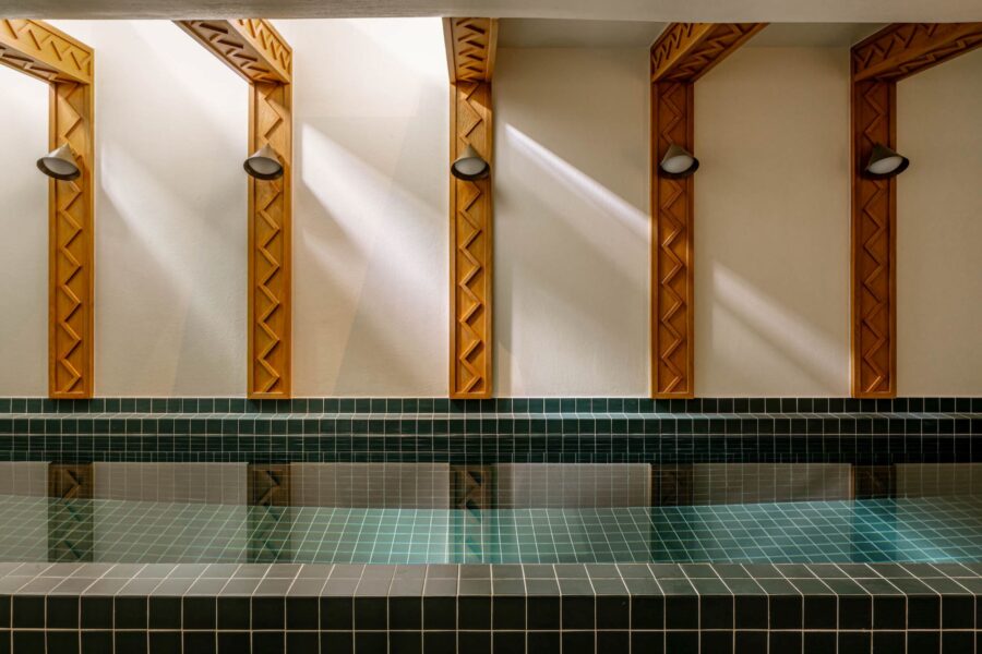 chalet-sabrina-indoor-swimmingpool-spa-wellness-mosiac-luxury-megeve
