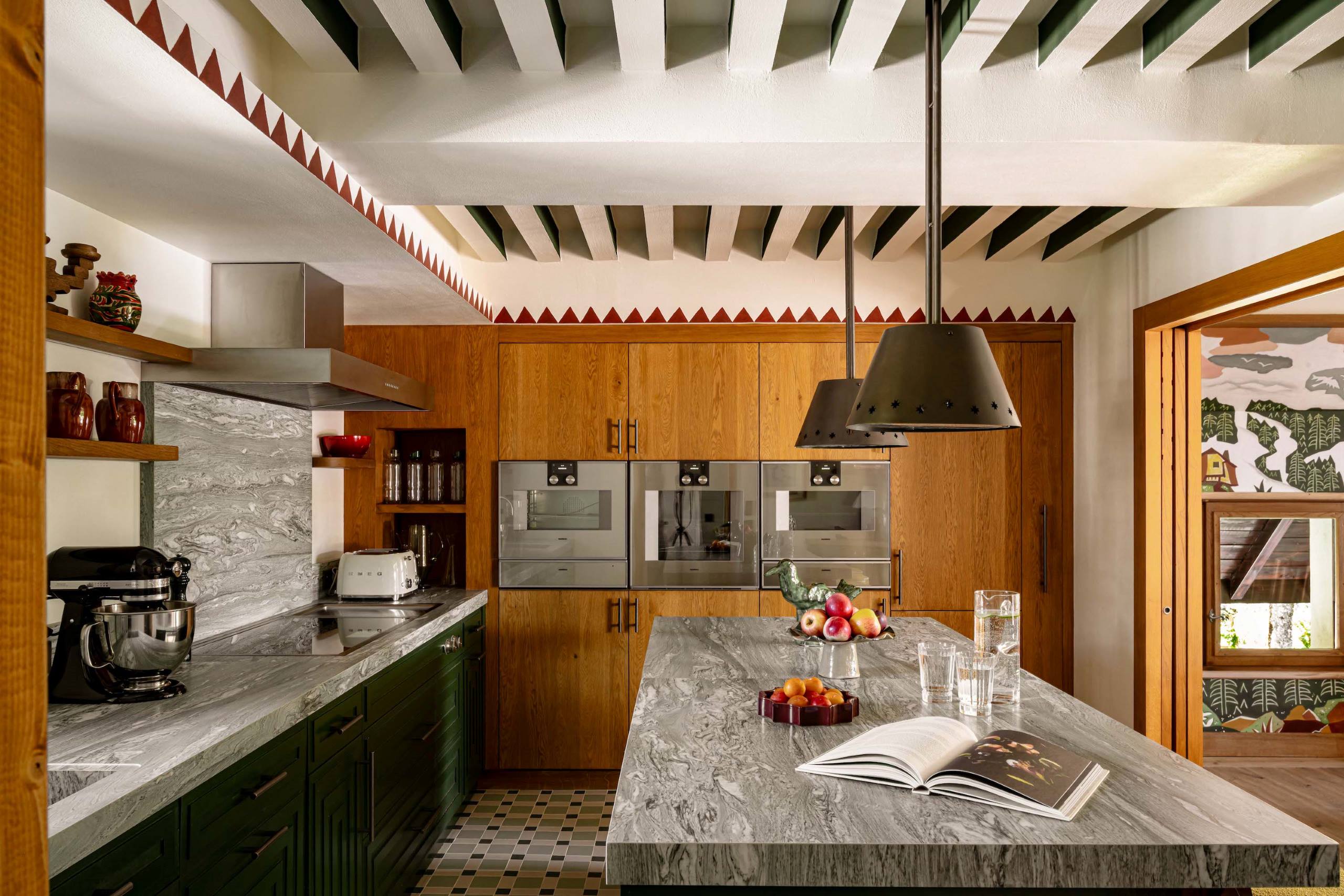 chalet-sabrina-kitchen-openplan-spacious-modern-stylish-luxury-interiordesign-megeve