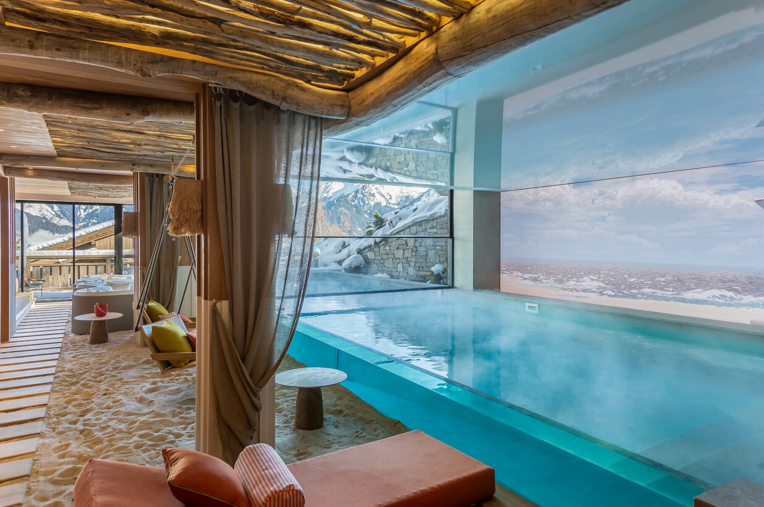 chalet-wintrelle-indoorpool-outdoorpool-wellness-spa-relaxation-luxury-unqiue-design-courchevel1550