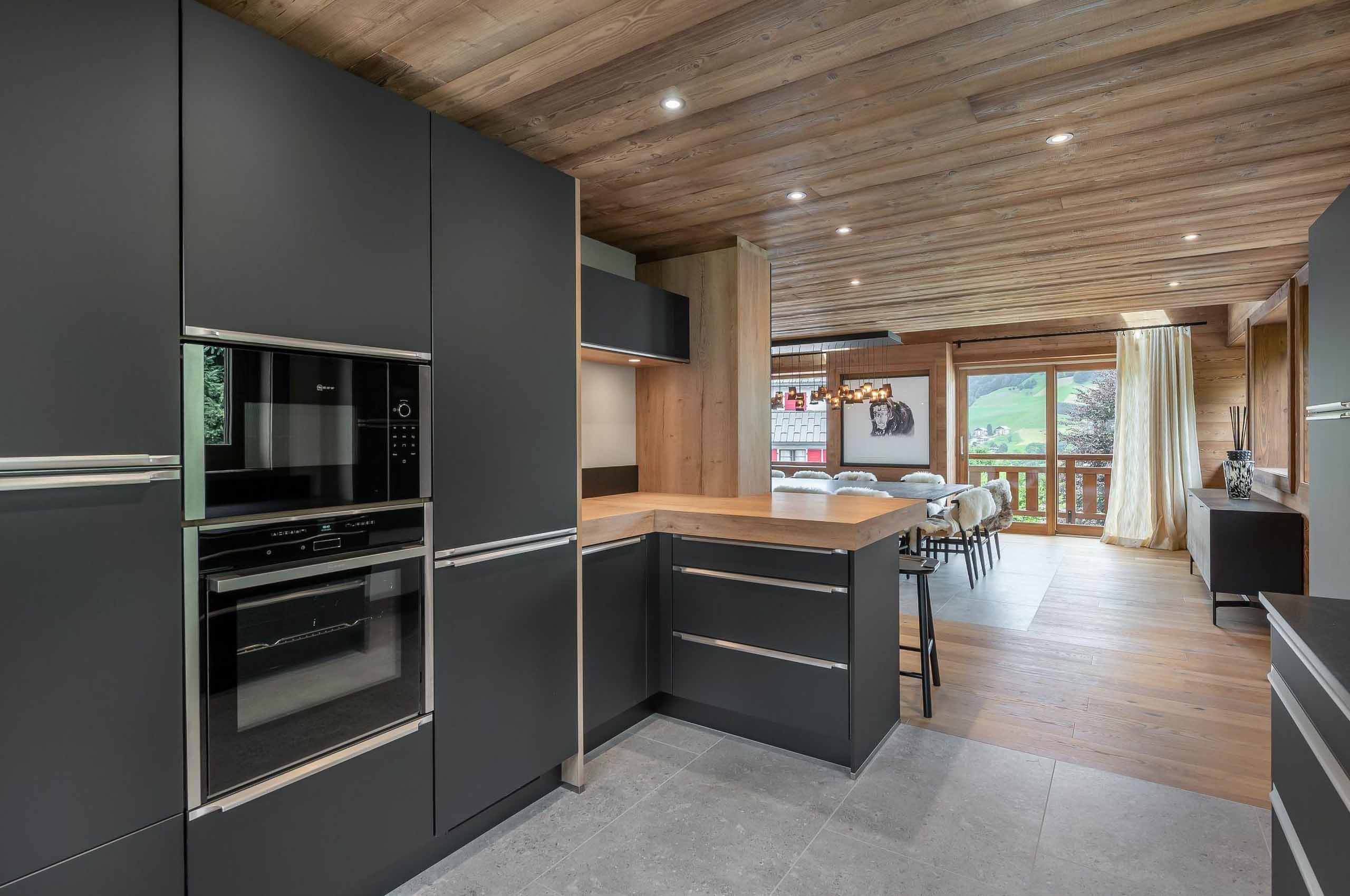chalet-wynn-kitchen-modern-sleek-elegant-design-openplan-luxury-megeve