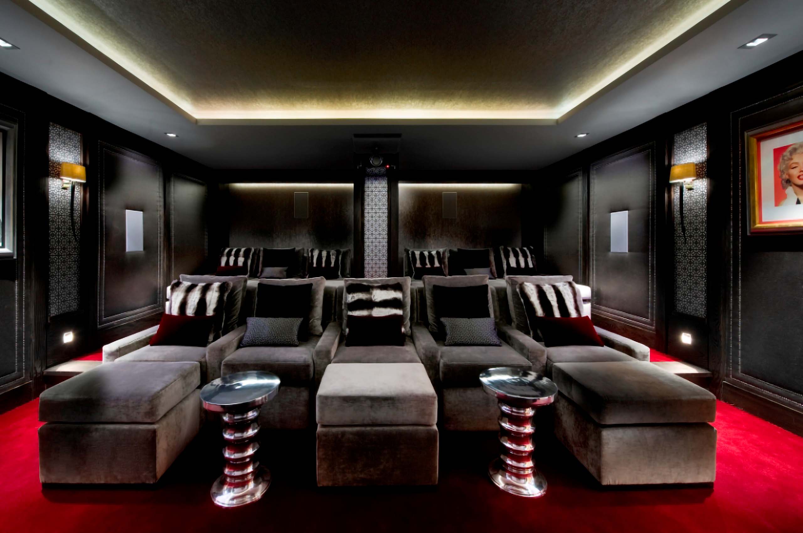 cinema-film-hosting-entertainment-courchevel1850-luxury-chalet-blanche-13