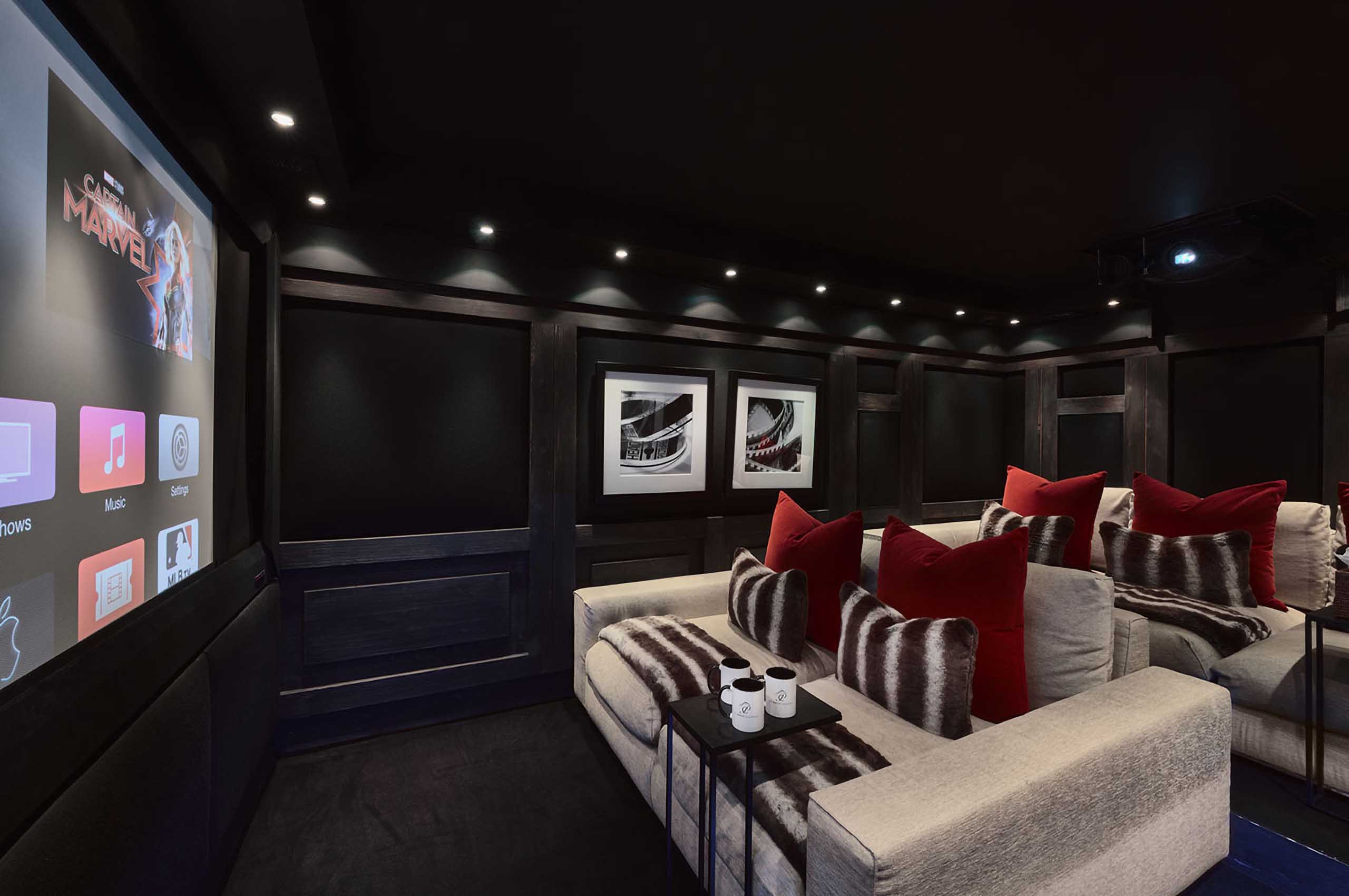 cinemaroom-film-entertainment-courchevel1850-luxury-chalet-chateau
