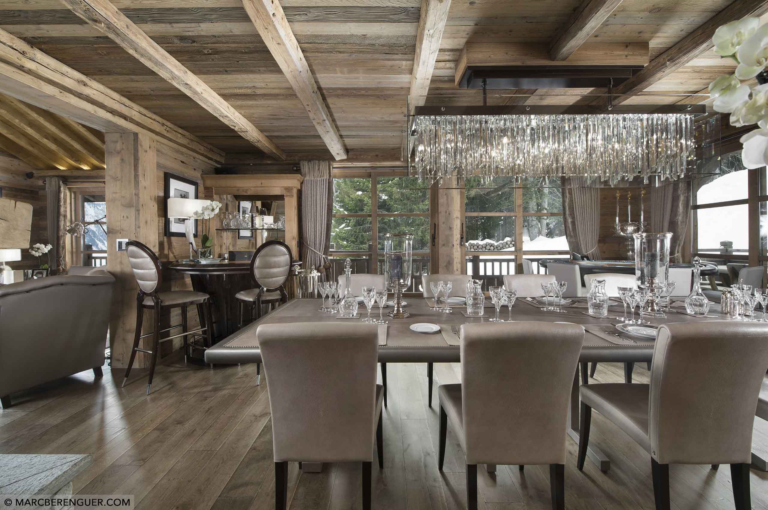 diningroom-alpine-elegant-design-courchevel1850-luxury-chalet-rochel-04