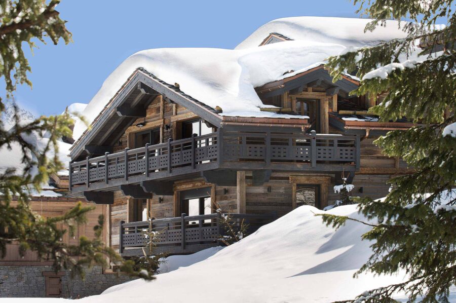 exterior-daytime-rental-retreat-courchevel1850-luxury-chalet-palais