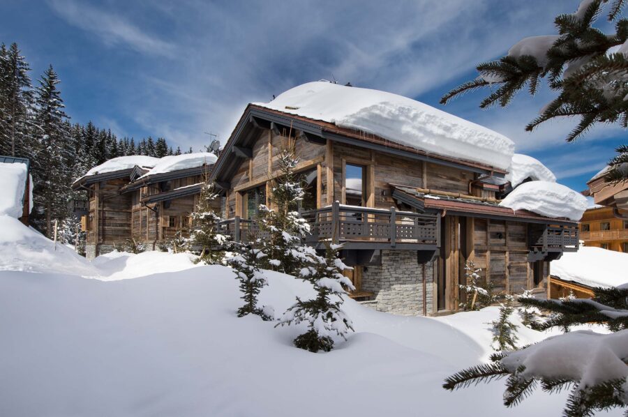 exterior-daytime-snowcovered-luxury-rental-retreat-courchevel1850-chalet-palais