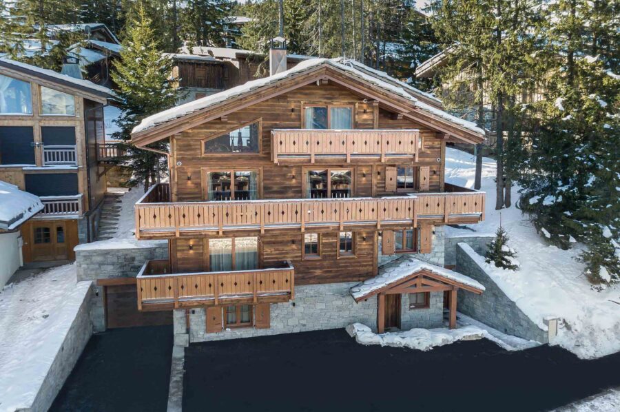 exterior-exclusive-retreat-alps-courchevel1850-luxury-chalet-alexi