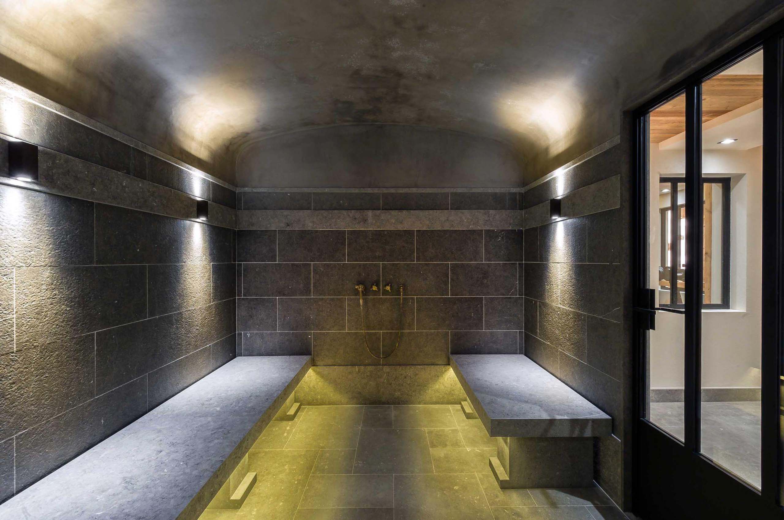 hammam-steamroom-spa-wellness-courchevel1850-luxury-chalet-Kelly-22