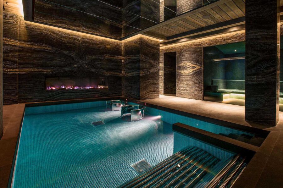 indoorpool-fireplace-spa-wellness-luxury-chalet-elizabeth-courchevel1850