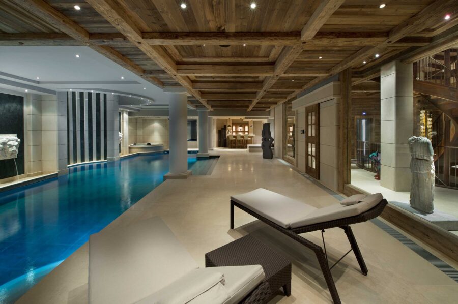 indoorpool-spa-wellness-retreat-rental-courchevel1850-luxury-chalet-edel