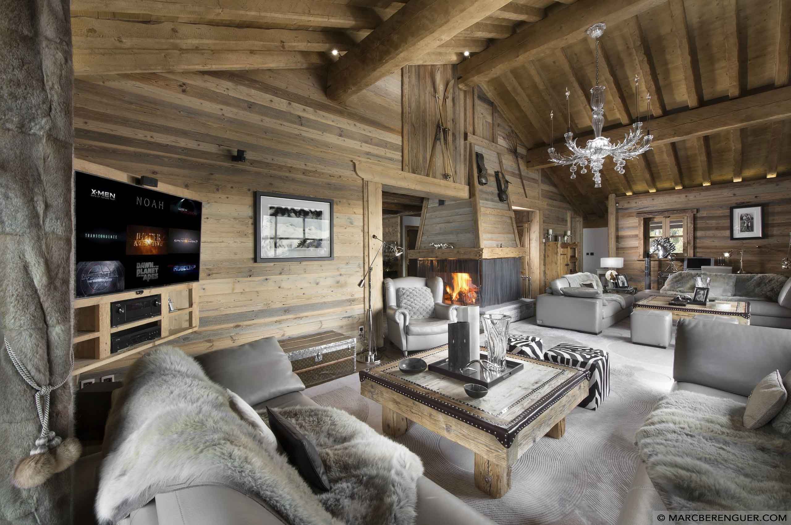 livingroom-fireplace-cosy-alpine-design-courchevel1850-luxury-chalet-rochel