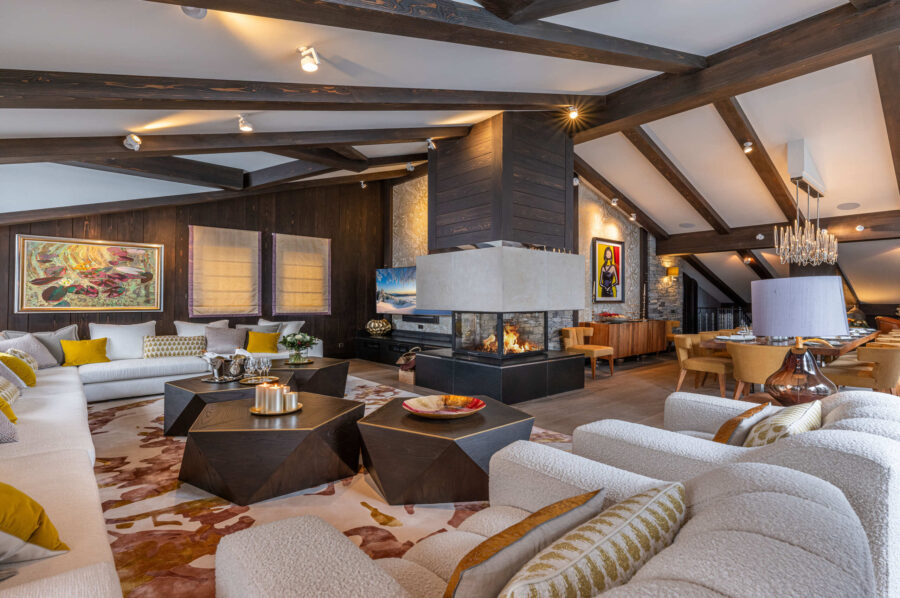 livingroom-lounge-highceiling-modern-spacious-openplan-design-luxury-interior-courchevel1850-chalet-corrine