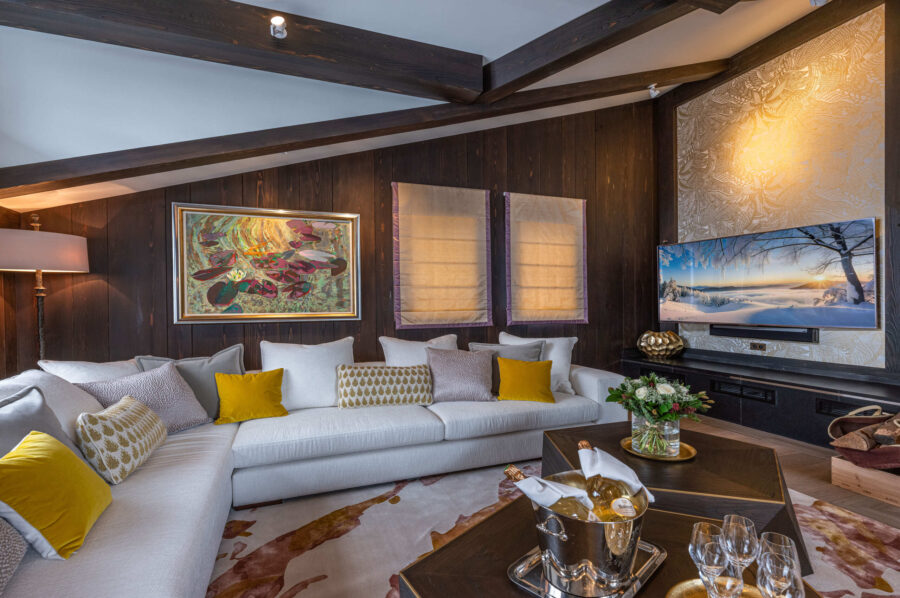 livingroom-lounge-modern-elegant-stylish-interiordesign-luxury-rental-retreat-courchevel1850-chalet-corinne