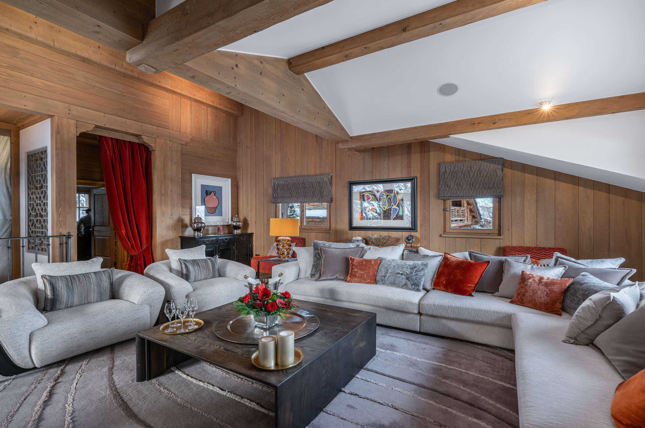 livingroom-loungearea-bright-modern-alpine-luxury-design-courchevel1850-chalet-blanche