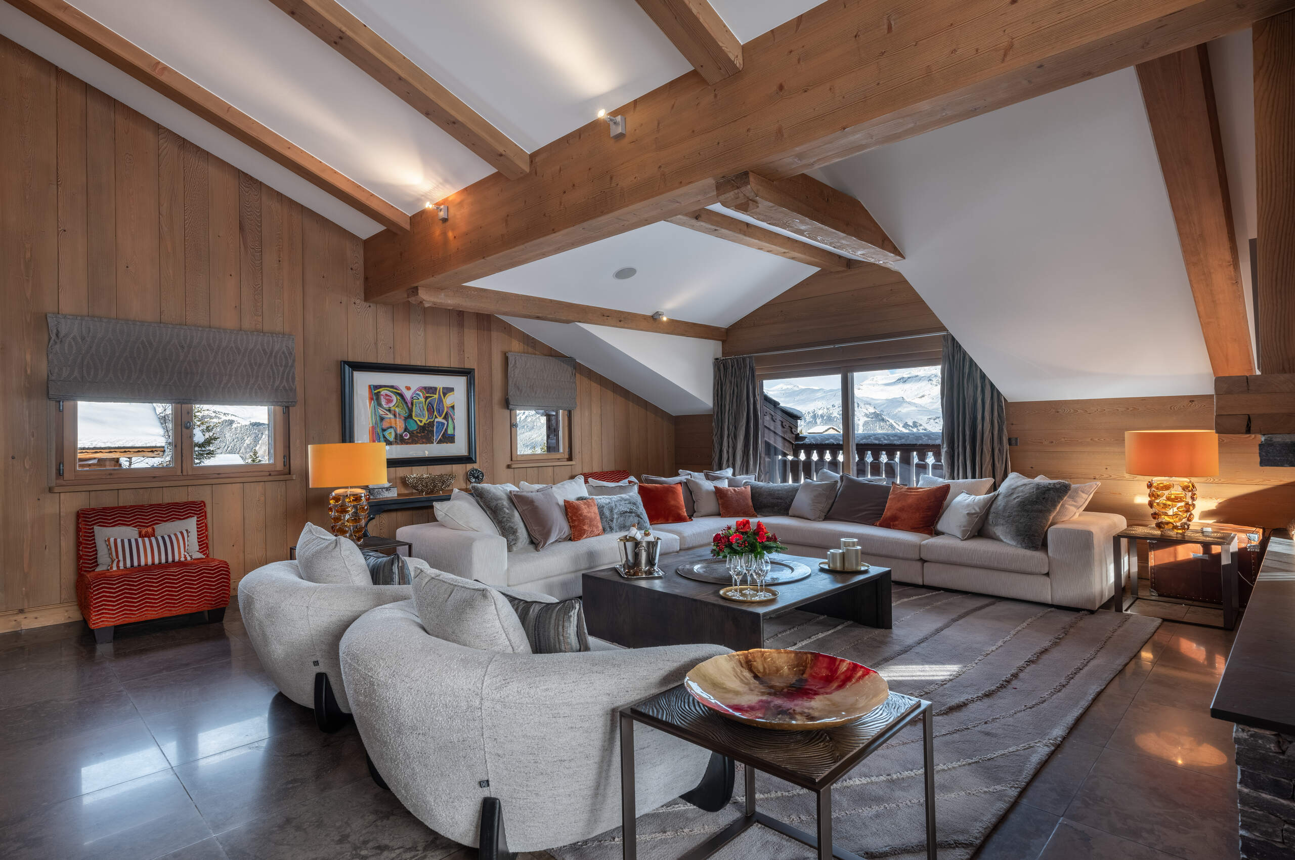livingroom-mountainview-spacious-bright-modern-luxury-alpine-interiordesign-courchevel1850-chalet-blanche
