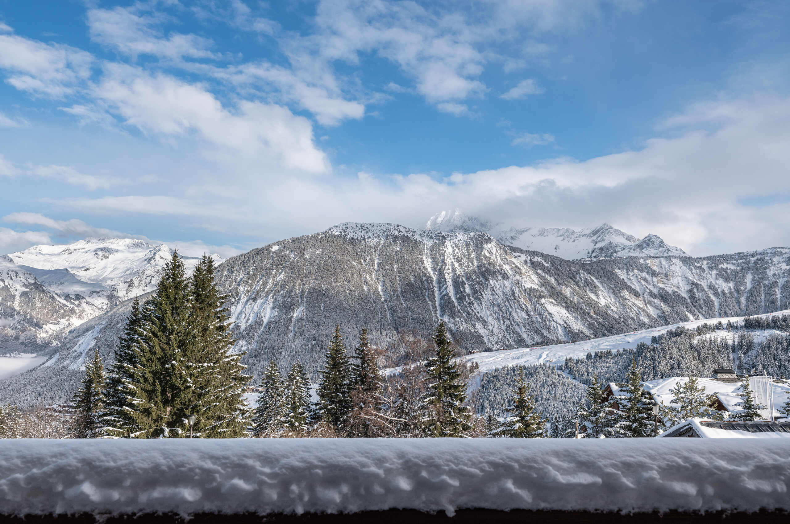 mountainviews-alps-luxury-rental-retreat-courchevel1850-chalet-blanche
