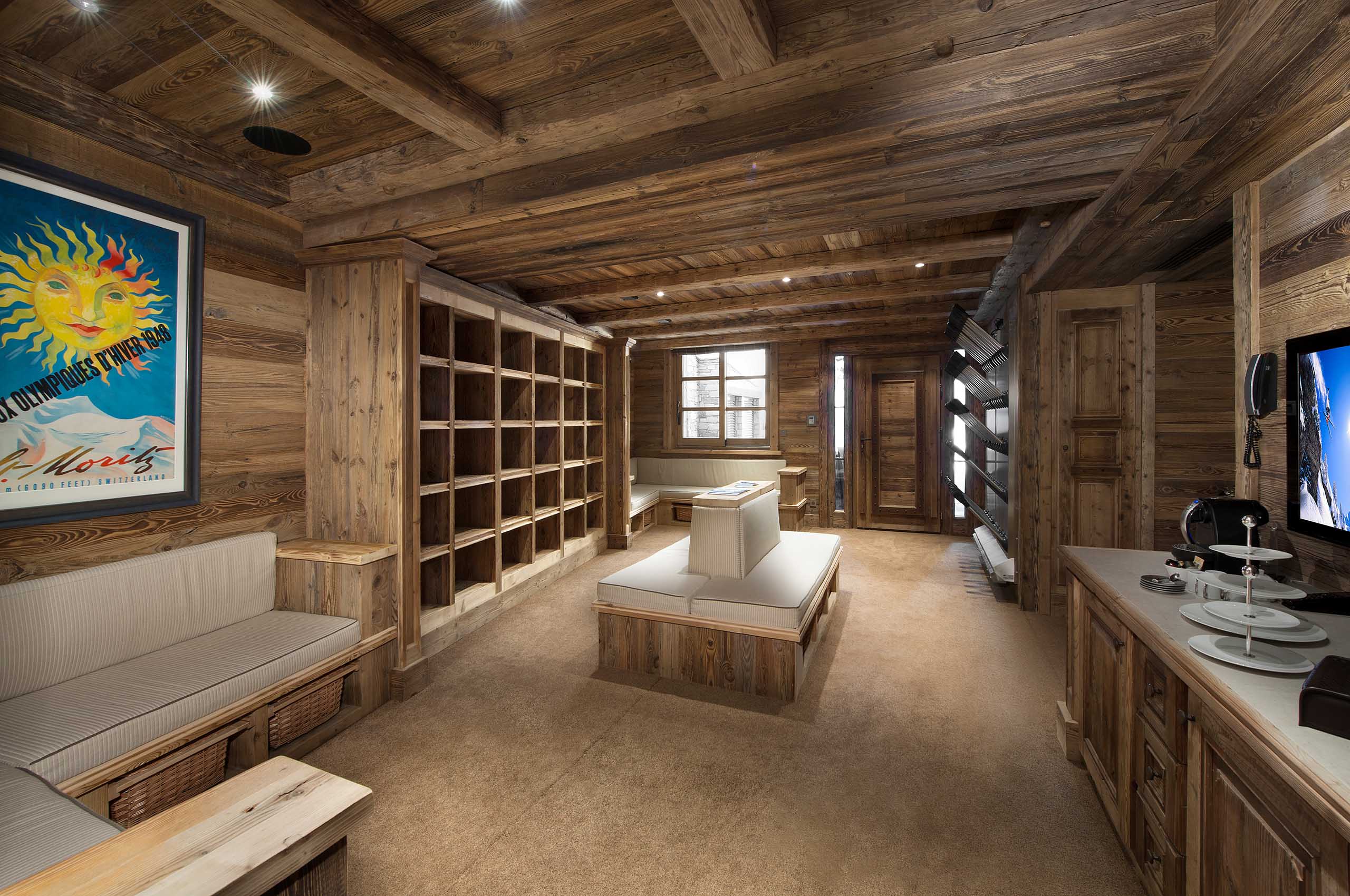 ski-room-bootroom-skiin-skiout-courchevel1850-luxury-chalet-edel