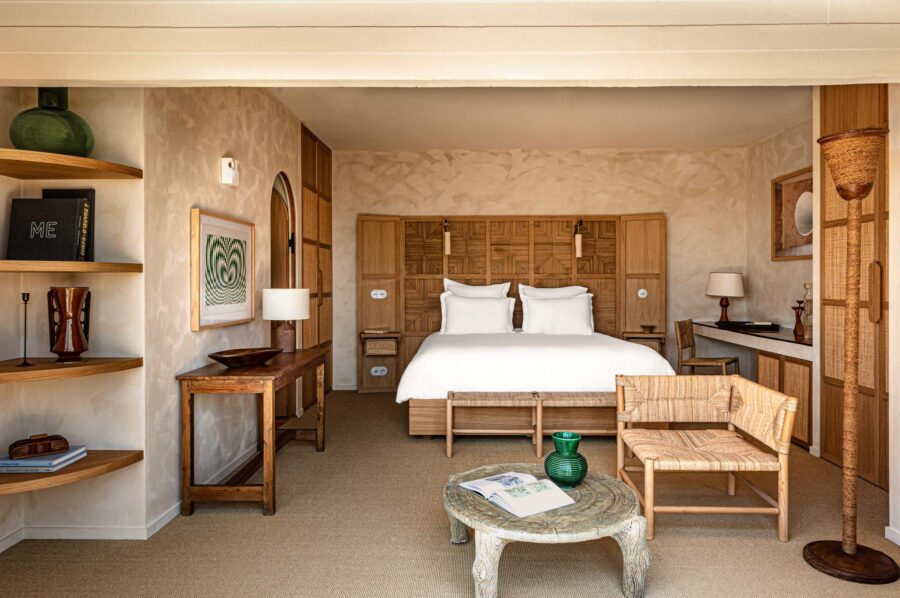 villa-amelie-bedroom-unique-design-natural-materials-luxury-provence