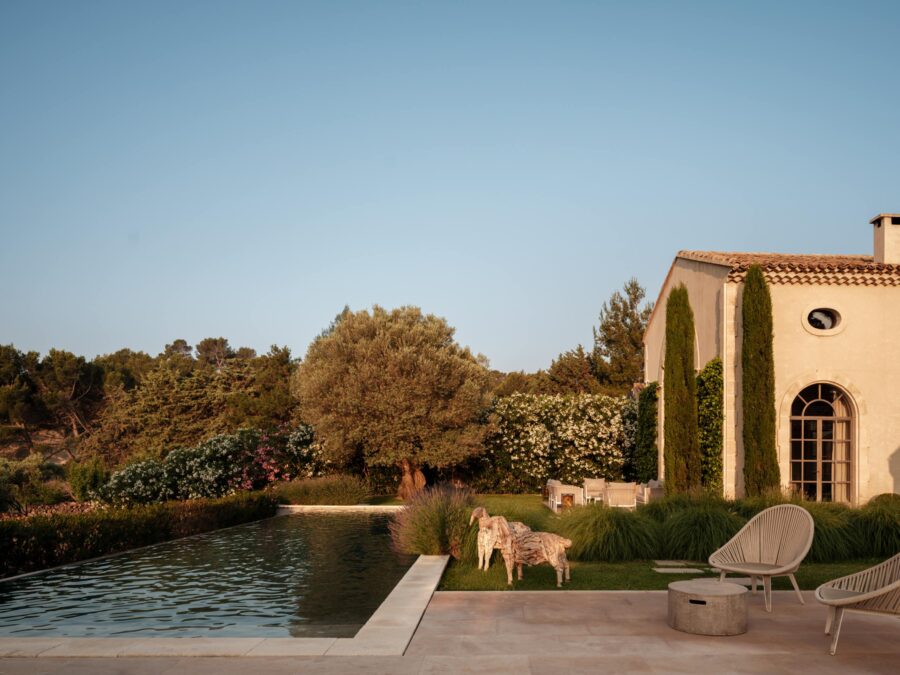 villa-basil-pool-exterior-garden-oasis-serene-relaxation-luxury-rental-retreat-provence