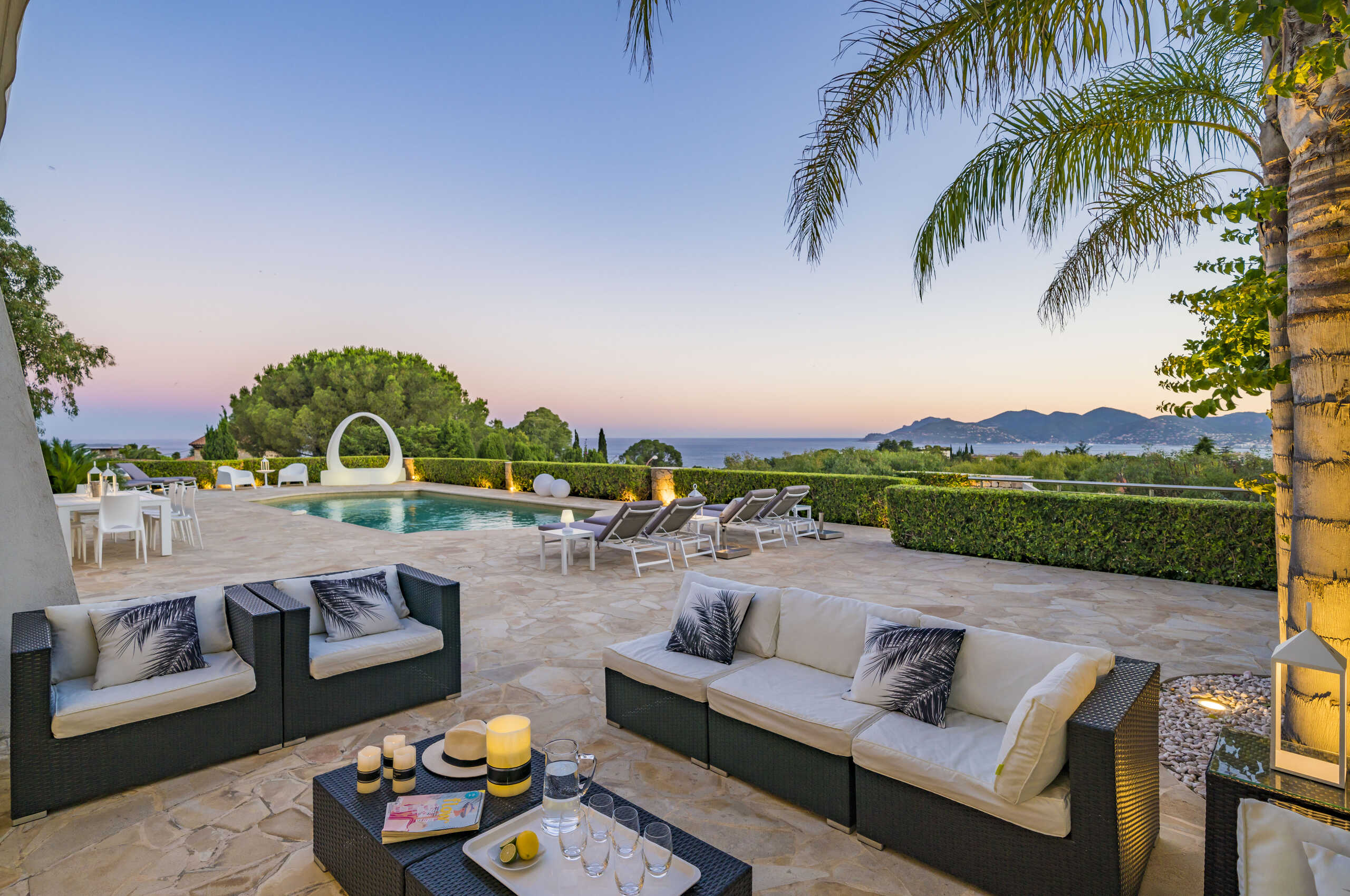 villa-cadence-pool-terrace-sunset-oceanview-mountainview-beautiful-scenic-cannes
