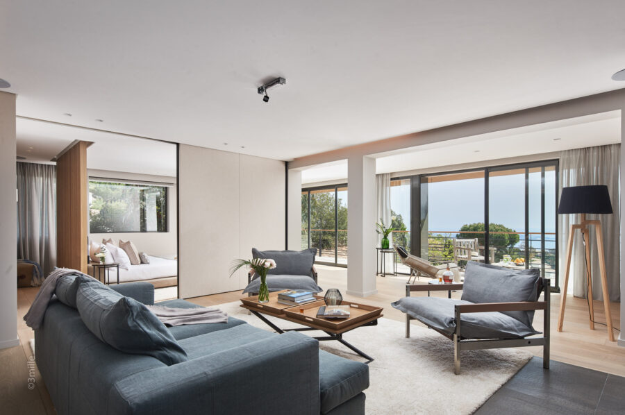 villa-cadenza-bedroom-lounge-modern-luxury-stylish-interior-cannes