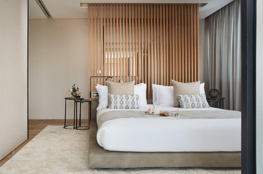 villa-cadenza-bedroom-modern-luxury-interior-design-cannes