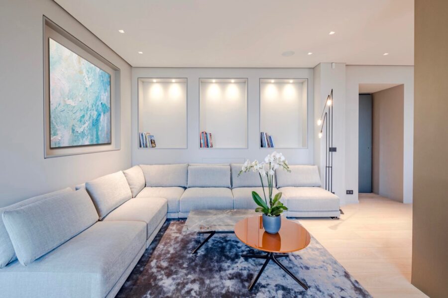 villa-cadenza-livingroom-modern-spacious-luxury-interior-cannes