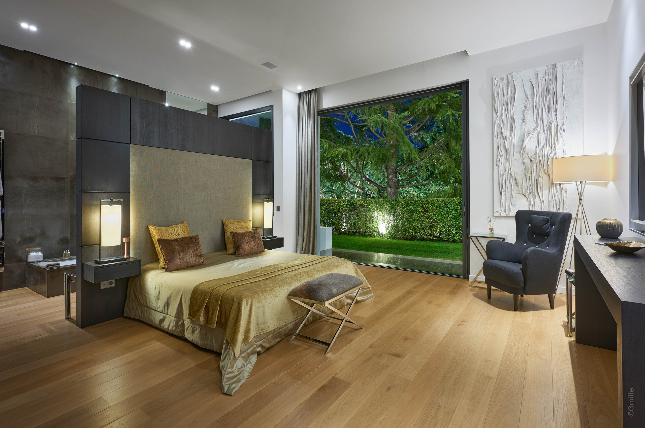 villa-caliope-bedroom-luxury-modern-spacious-interior-garden-artwork-cannes