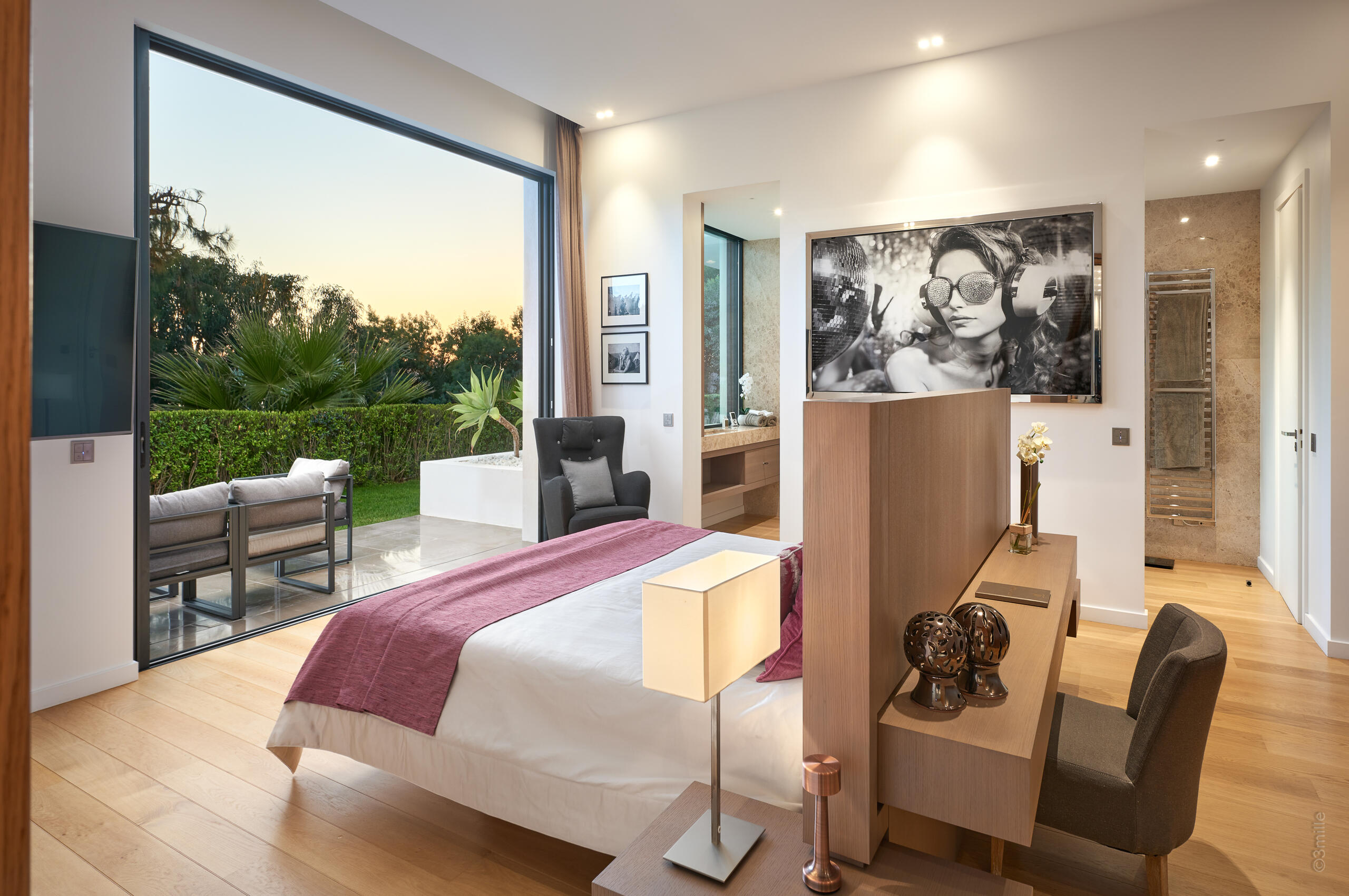 villa-caliope-bedroom-modern-stylish-interiordesign-cannes