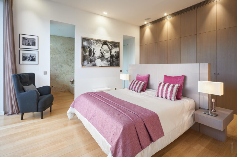 villa-caliope-bedroom-modern-stylish-luxury-interiordesign