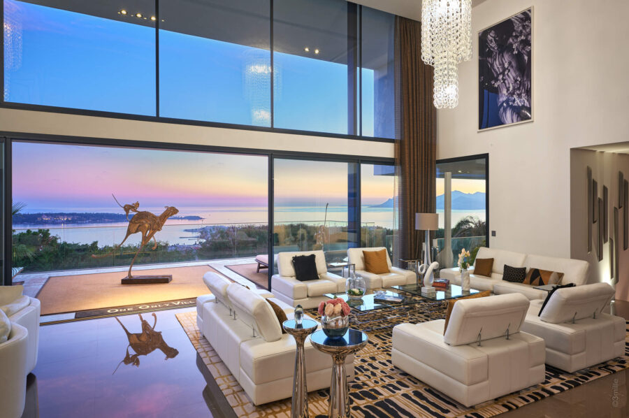 villa-caliope-livingroom-openplan-oceanview-picturesque-sunset-stunning-interior-cannes